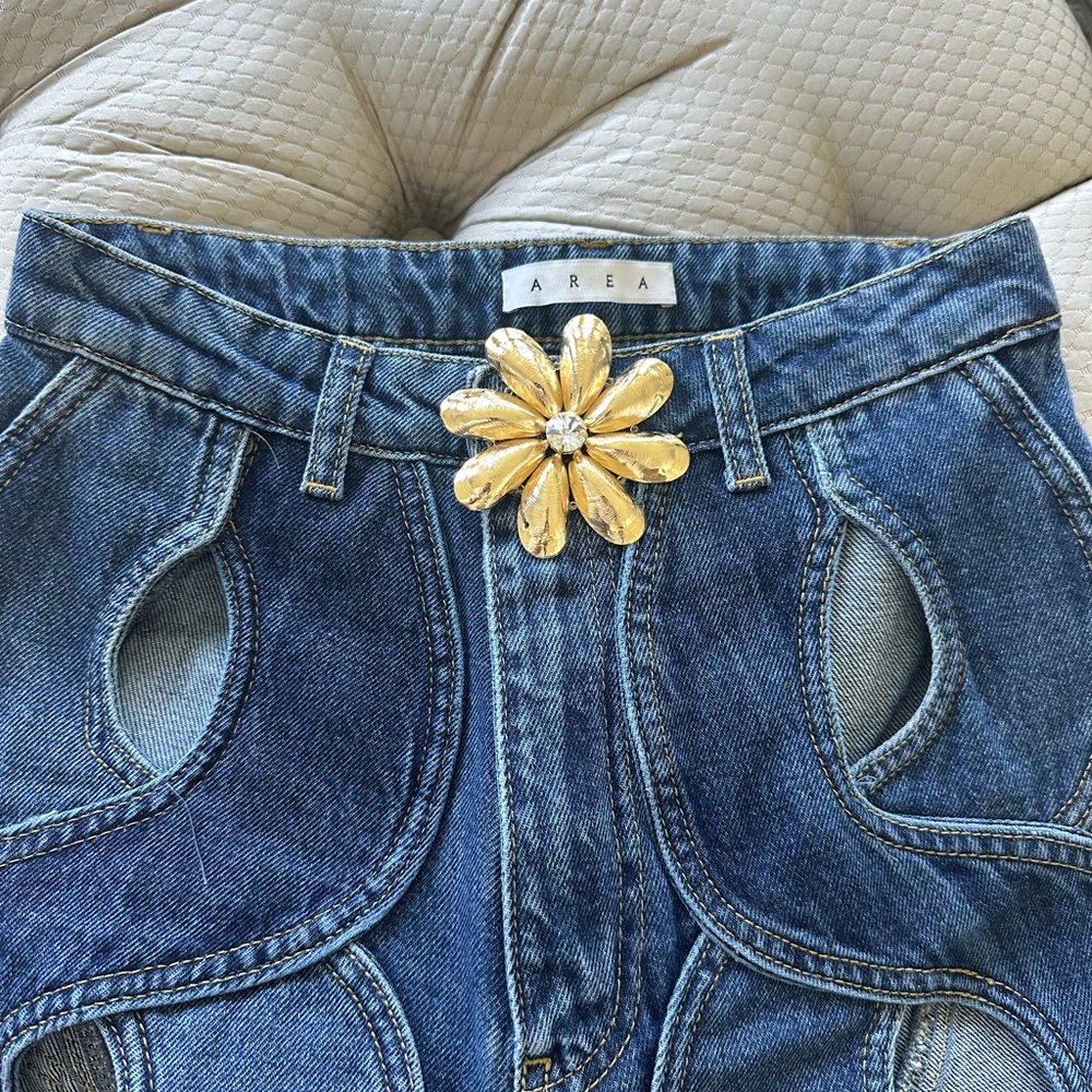 AREA Rope Cutout Jeans with Gold Flower Buckle - Picture 3 of 7